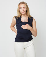 Cami et bandeau de peau à peau pour femme couleur marine avec bébé à l'intérieur.